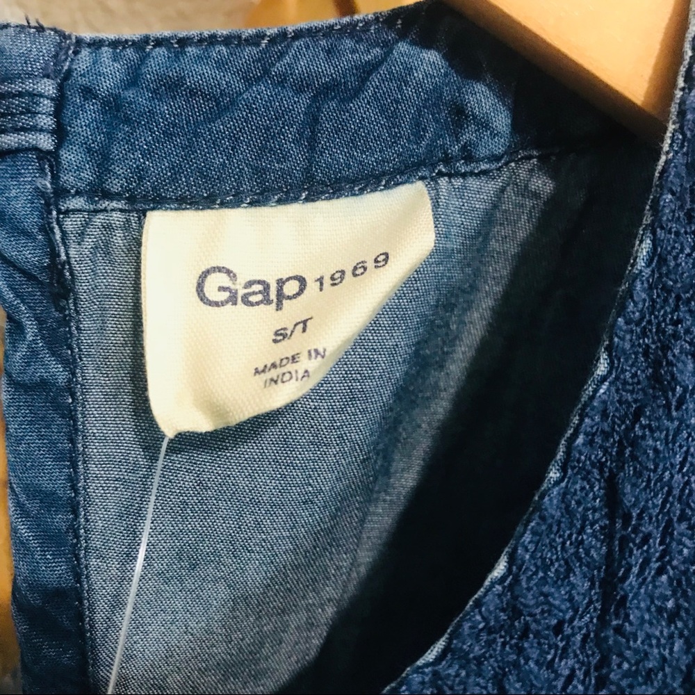 NWT Gap 1969 Chambray Top S/T - Picture 4 of 8
